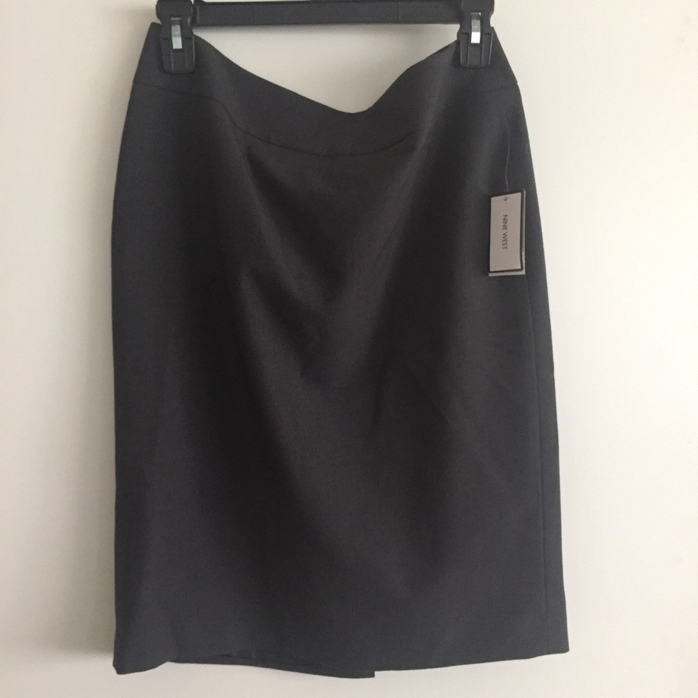 *Last Day 9/13* NWT Nine West Gray Pencil Skirt